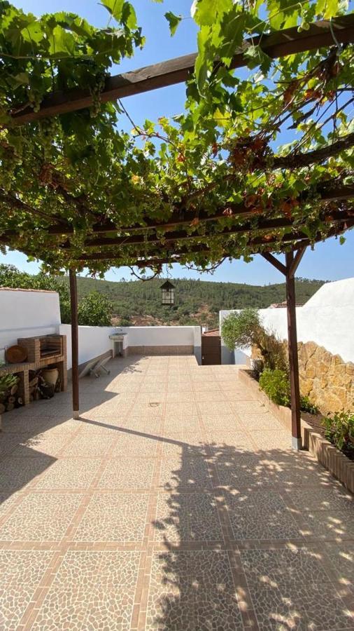Casa En El Patras, Almonaster La Real Villa Buitenkant foto